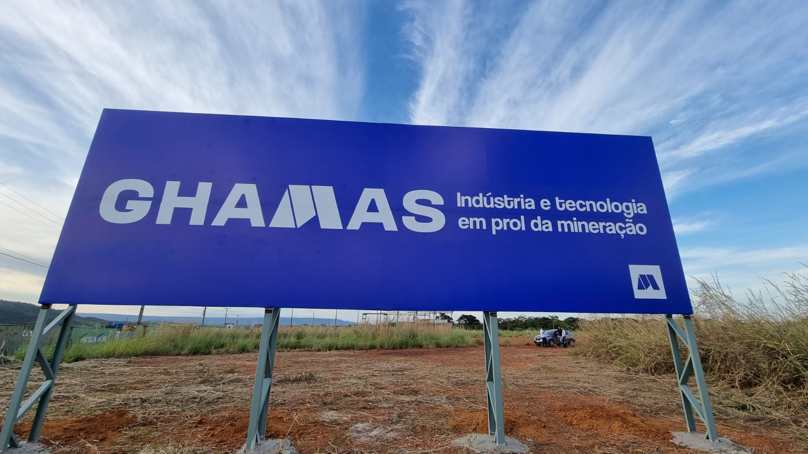 Ghamas Aplicações de Marca - Outdoor